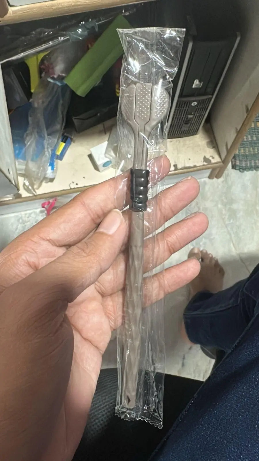 Trandingstor.shop multi-angle toothbrush pack in transparent packaging for effective oral hygiene